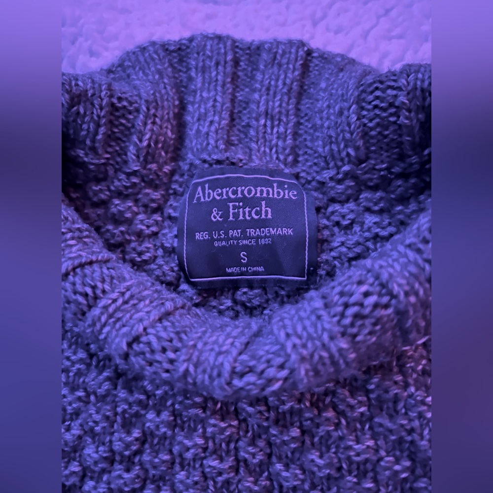 Abercrombie and fitch long sweater